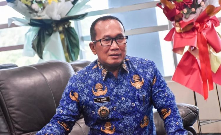 Bupati Sujiwo Tegaskan Komitmen Peningkatan Pelayanan PDAM Tirta Raya
