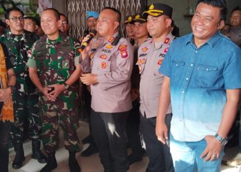 Kapolres Melawi Pimpin Langsung Pengamanan Aksi Damai Ormas Sabang Merah Borneo
