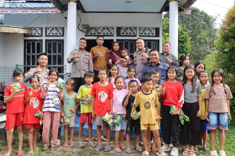 Kapolres Melawi Kuatkan Semangat Ananda Fahriza Ali Saputra Dengan Kursi Roda