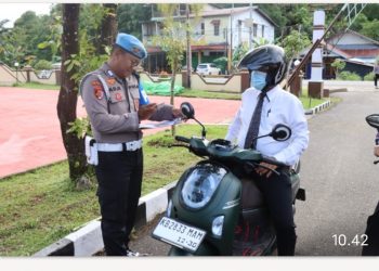 *Tim Propam Polda Kalbar Gelar Gaktibplin di Polres Melawi, Periksa Kendaraan hingga Penampilan Personel*